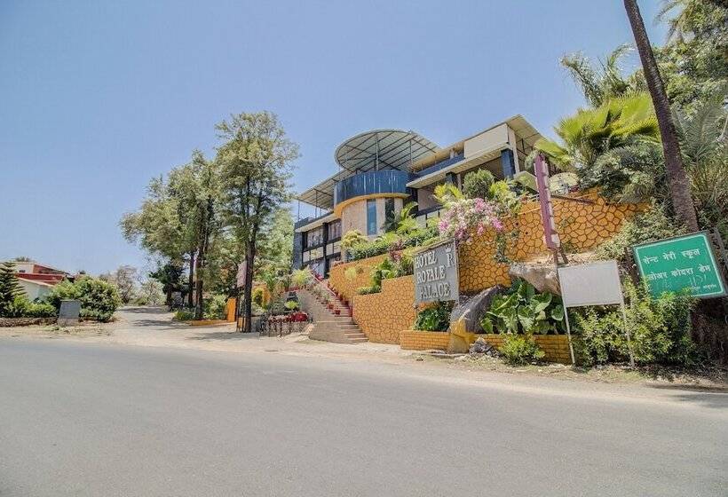 Отель Royale Palace