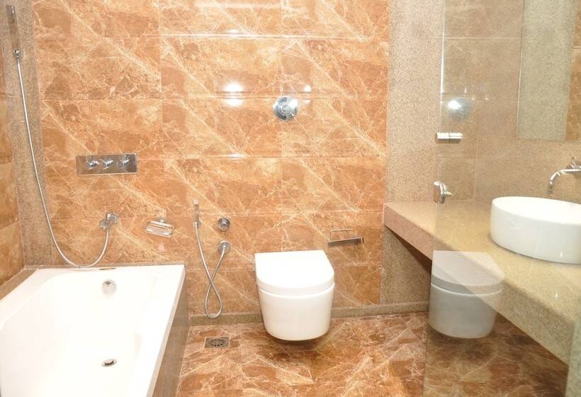 Отель Royale Palace