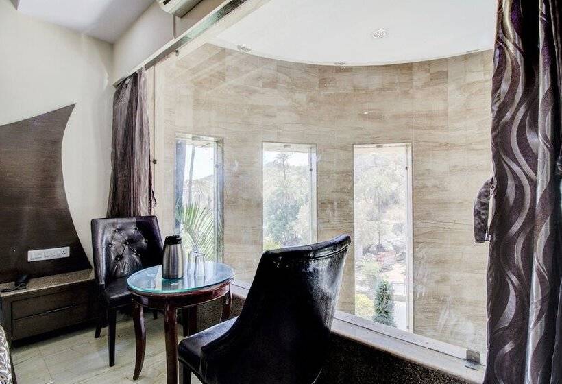 Отель Royale Palace