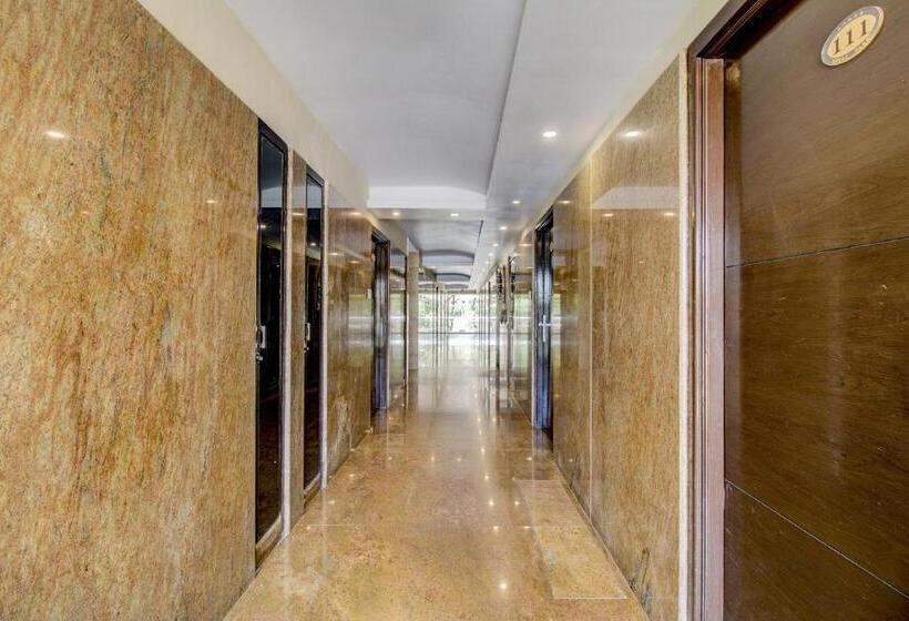 Отель Royale Palace