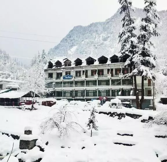 ホテル Satkar Residency   Riverside Old Manali