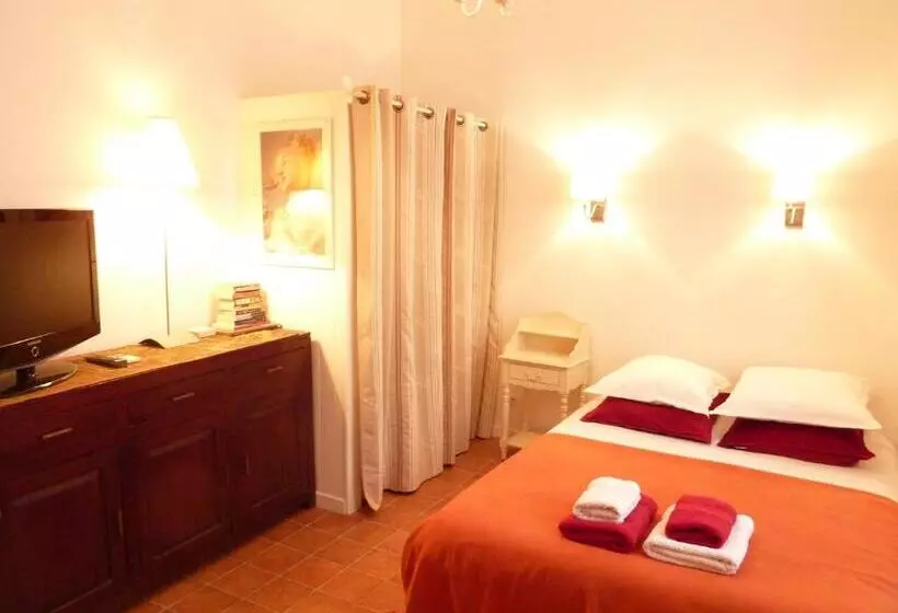 Hotel Studios Floreal