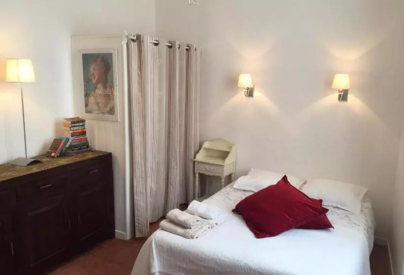 Hotel Studios Floreal
