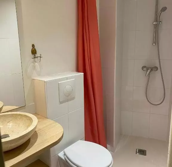 Hotel Studios Floreal