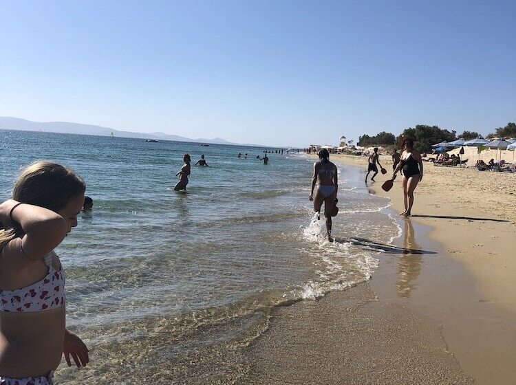 בית מלון כפרי Taki S Guests