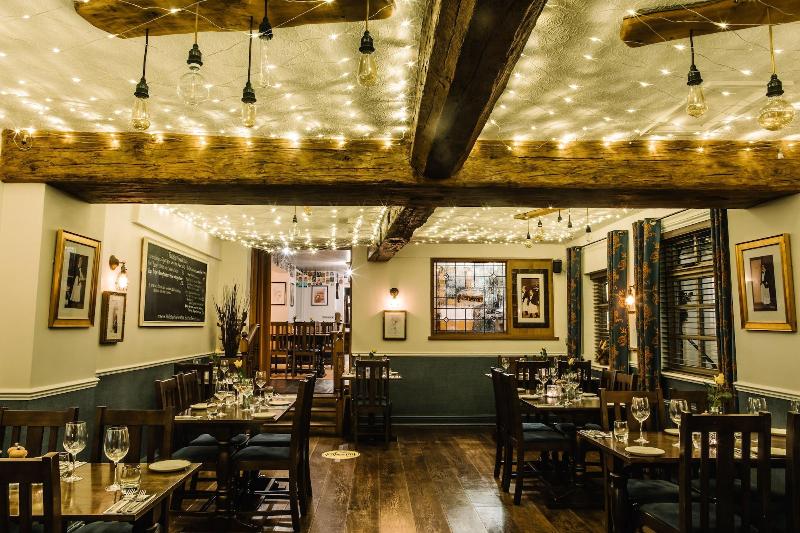 فندق The Old Fourpenny