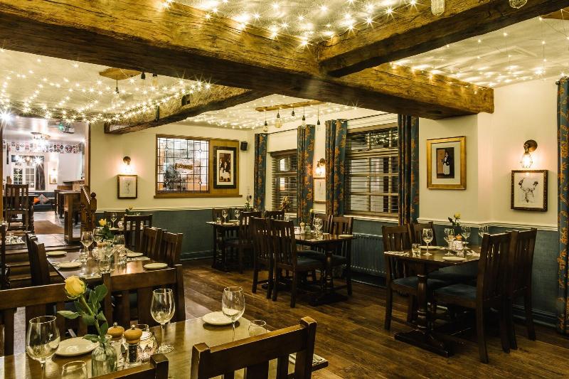 فندق The Old Fourpenny