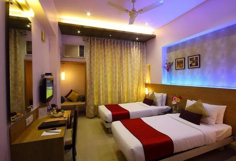 Hotel Vihangs Inn