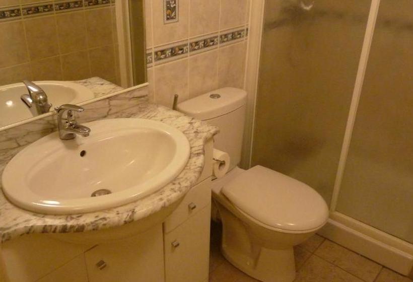 בית מלון כפרי Auberge Villa Montaleigne