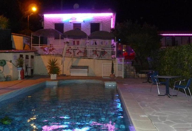 בית מלון כפרי Auberge Villa Montaleigne