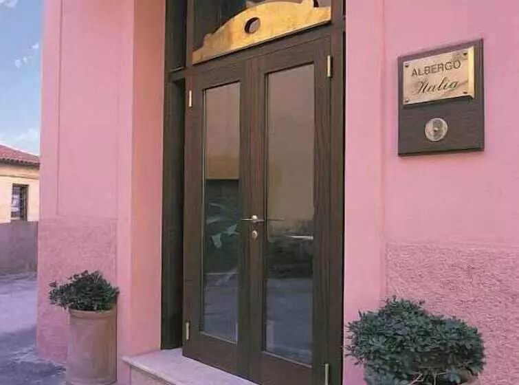 ホテル Albergo Italia