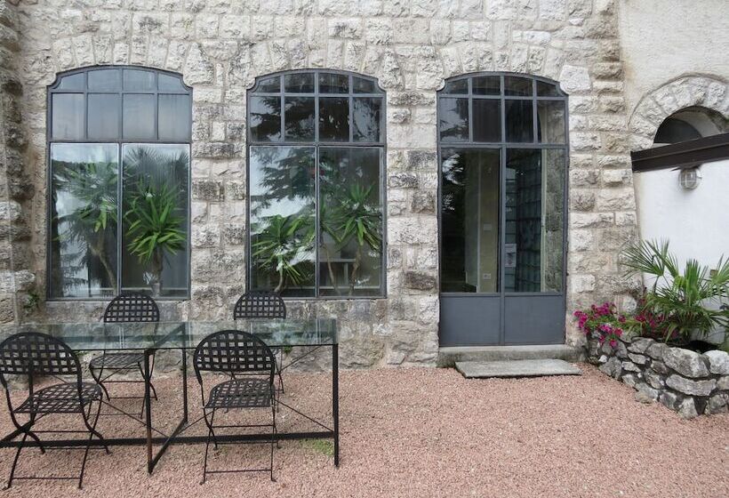 هتل B&b Il Parco E Gli Affreschi