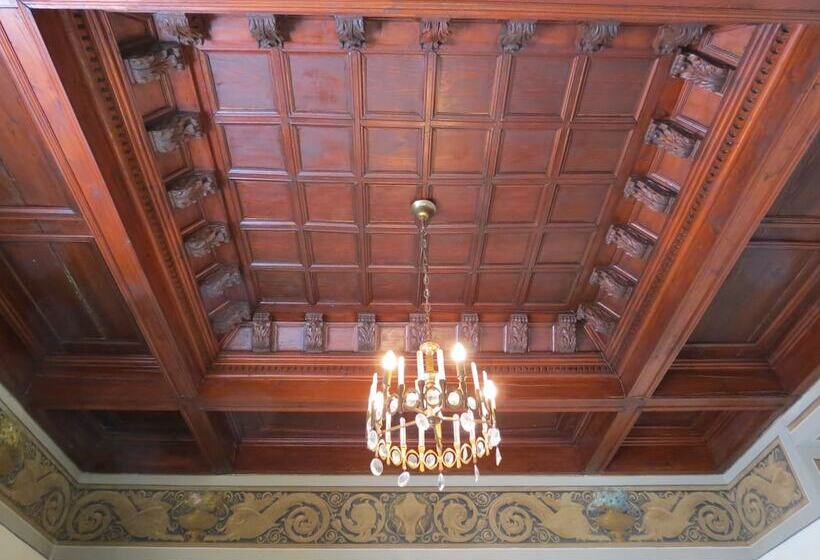 هتل B&b Il Parco E Gli Affreschi