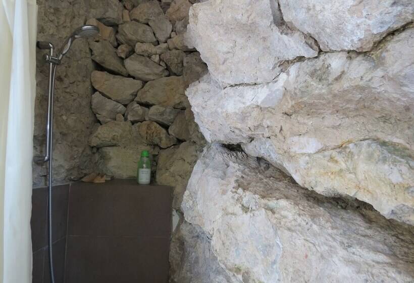 هتل B&b Il Parco E Gli Affreschi