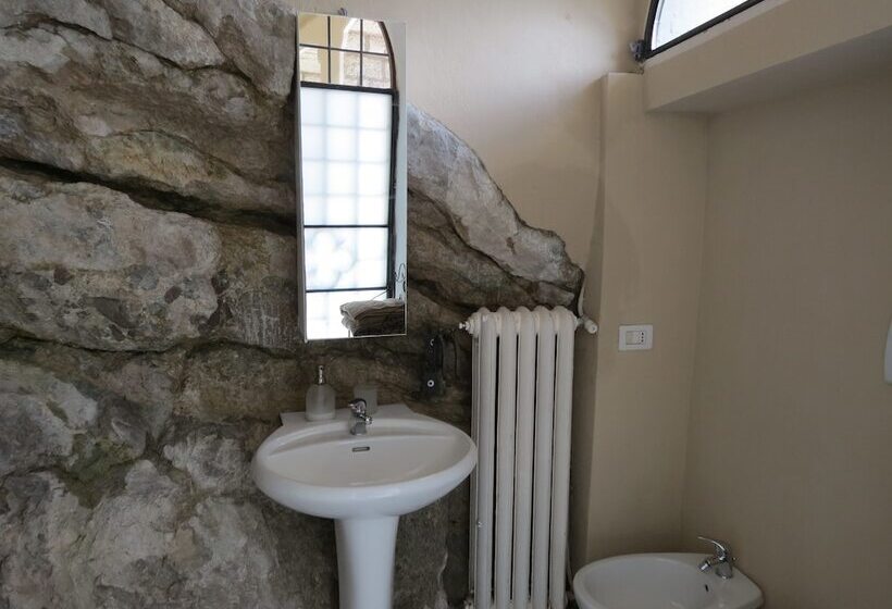 هتل B&b Il Parco E Gli Affreschi