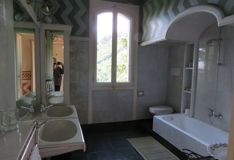 هتل B&b Il Parco E Gli Affreschi