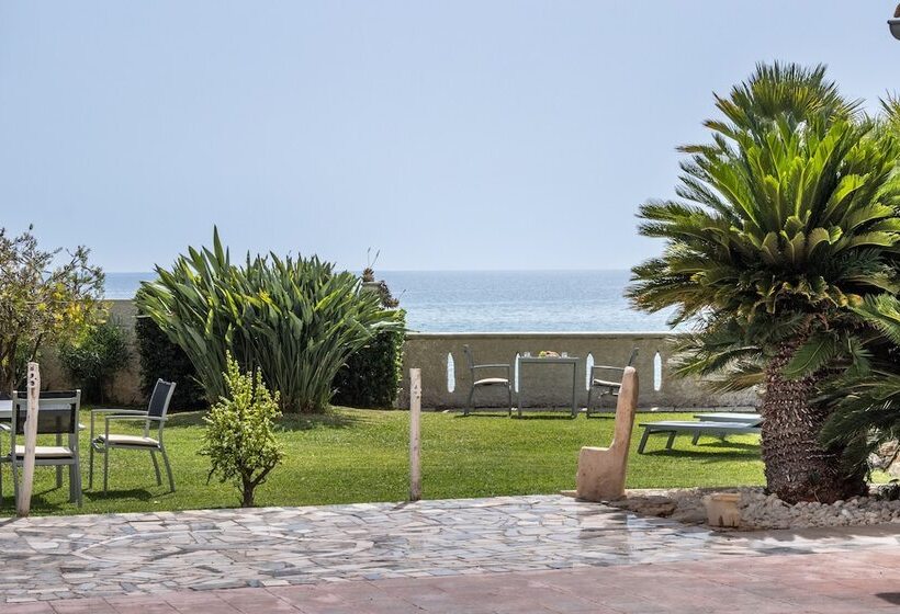 فندق B&b La Terrazza Sul Mare