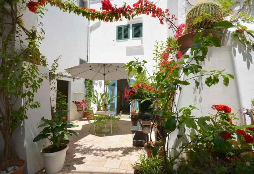 ホテル B&b Palazzo Del Capitolo By I Bastioni San Domenico