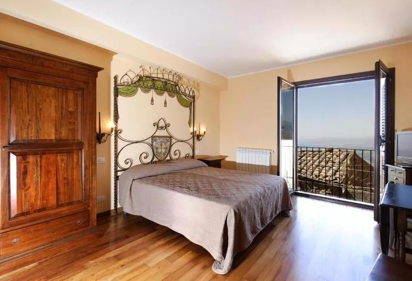 هتل Borgo Medievale