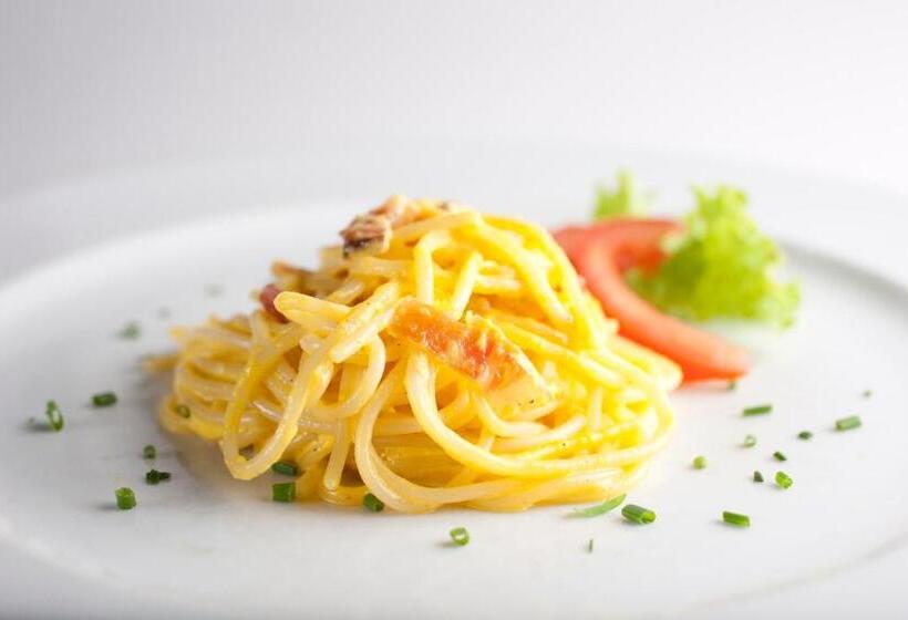 فندق Brunnerhof Klausen Chiusa