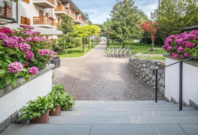 ホテル Capanna D Oro