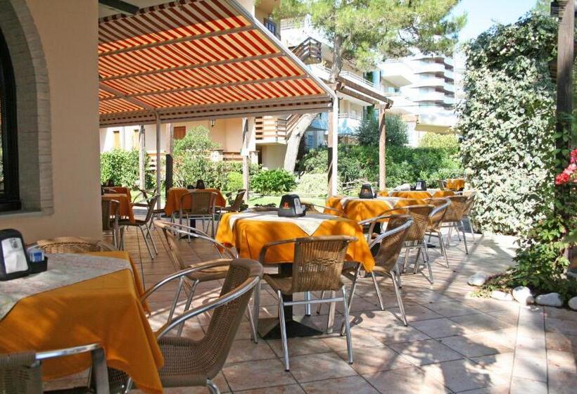 ホテル Capanna D Oro