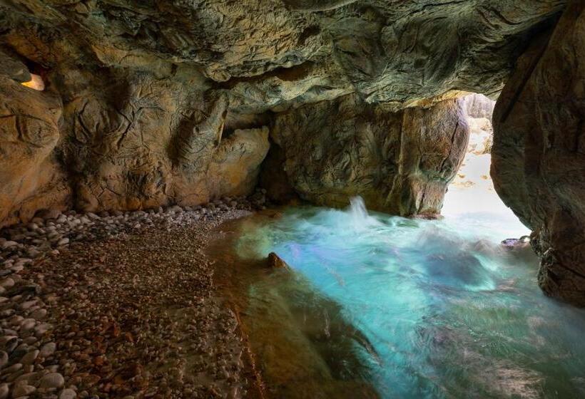 ホテル Capanna D Oro