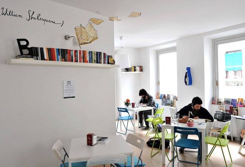 Hotel Gogol Ostello & Caftè Letterario   Hostel
