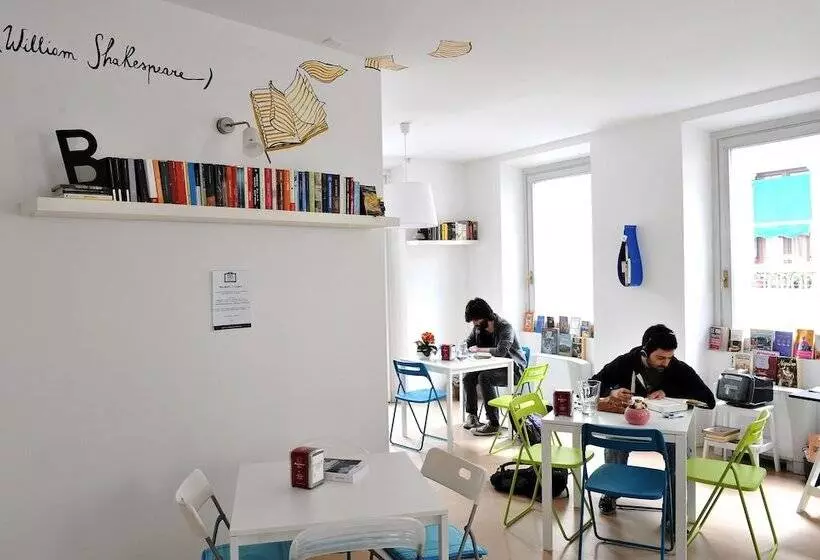 Hotel Gogol Ostello & Caftè Letterario   Hostel