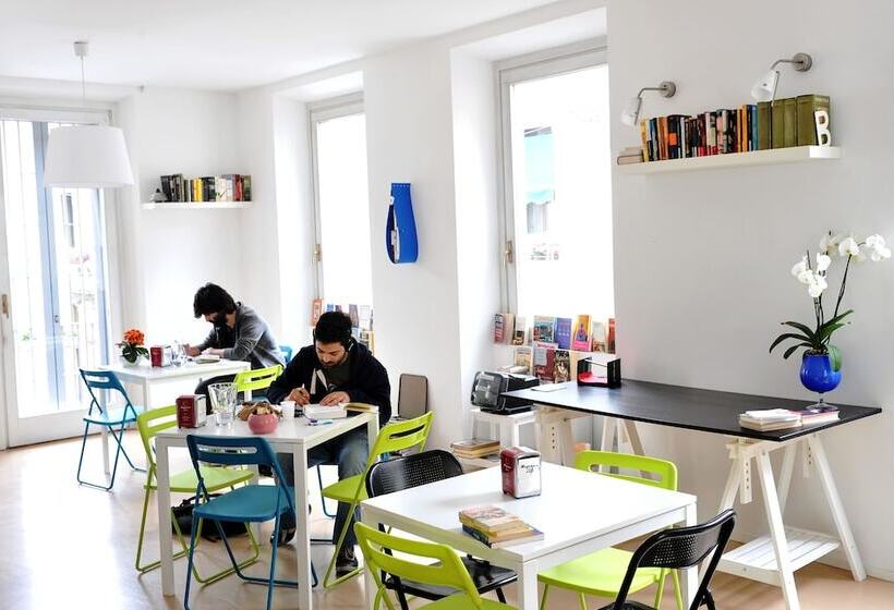 Hotel Gogol Ostello & Caftè Letterario   Hostel