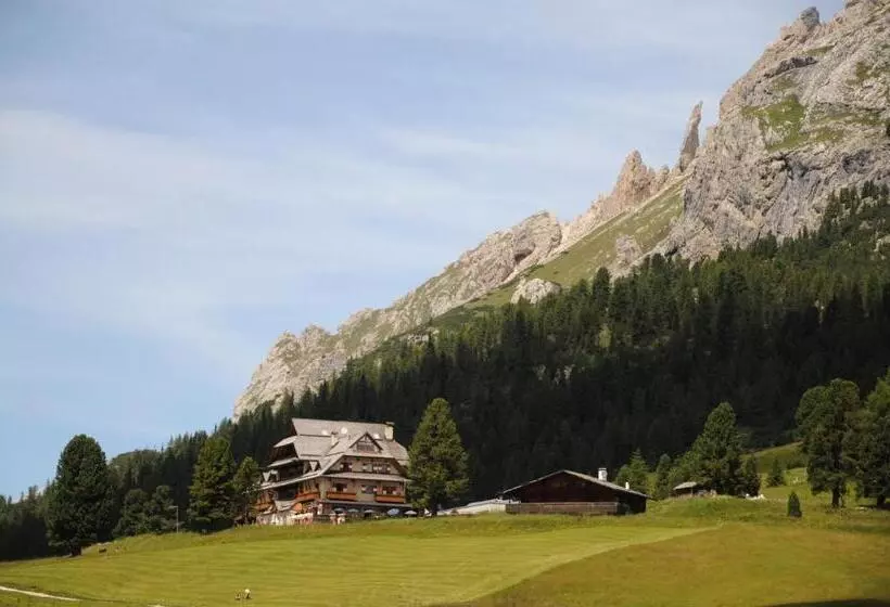 ホテル Hohe Gaisl