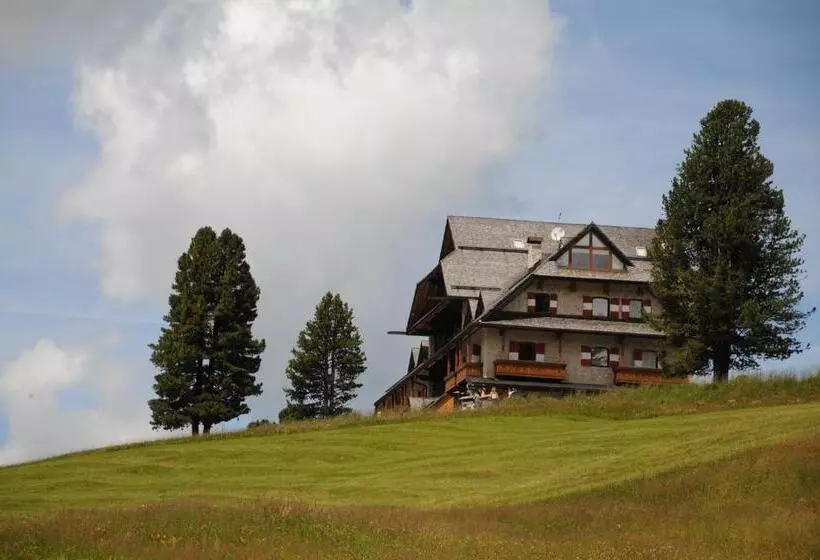 ホテル Hohe Gaisl