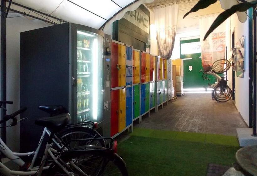 호텔 Hostel Colours