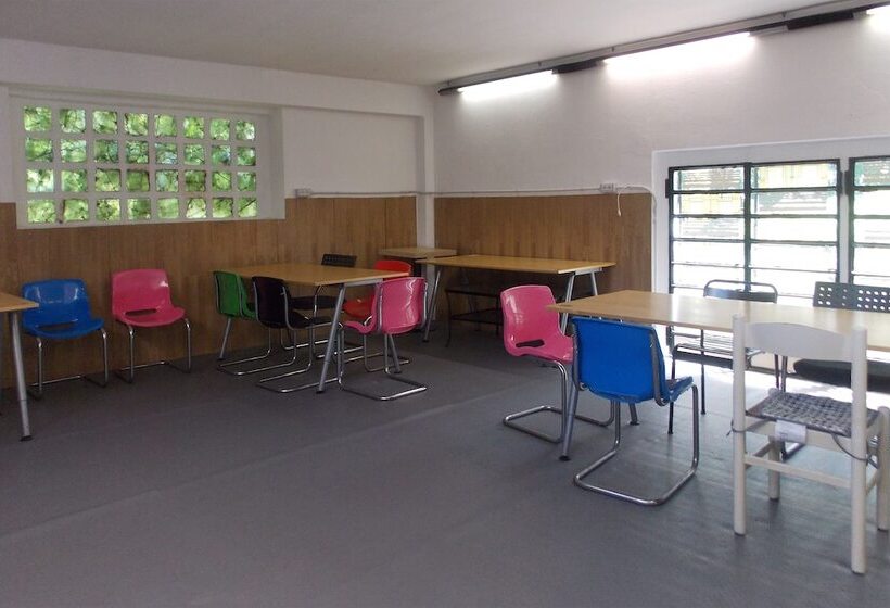 호텔 Hostel Colours