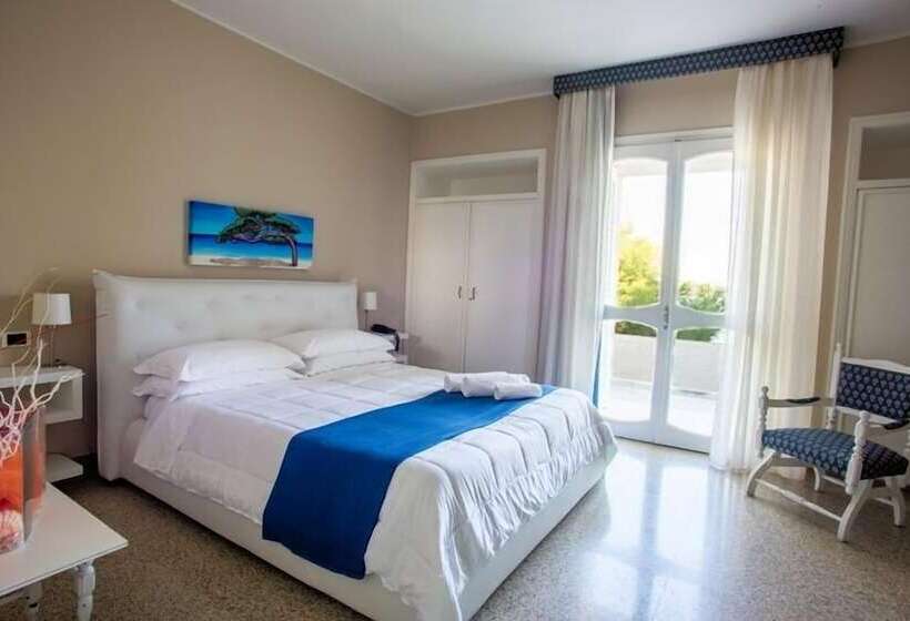 ホテル Isola Lo Scoglio