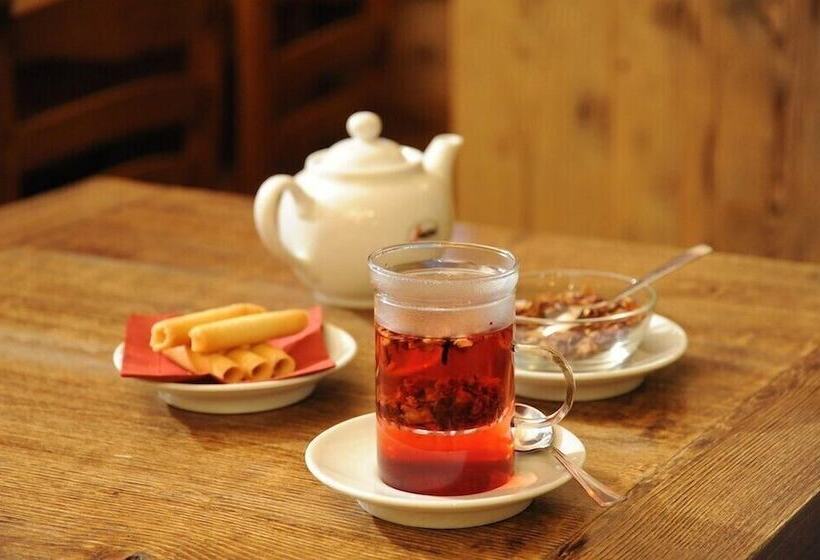 Laghetto Alpine Hotel & Restaurant