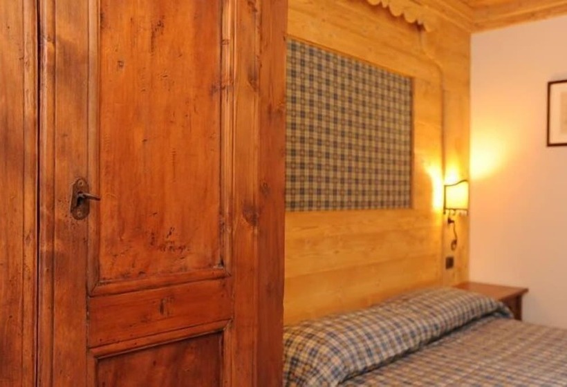 Laghetto Alpine Hotel & Restaurant