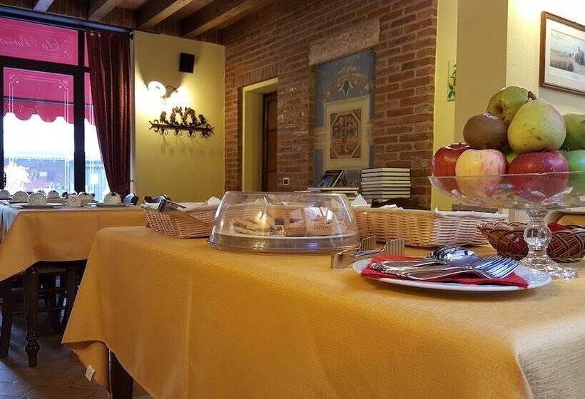 ホテル Luna Residence