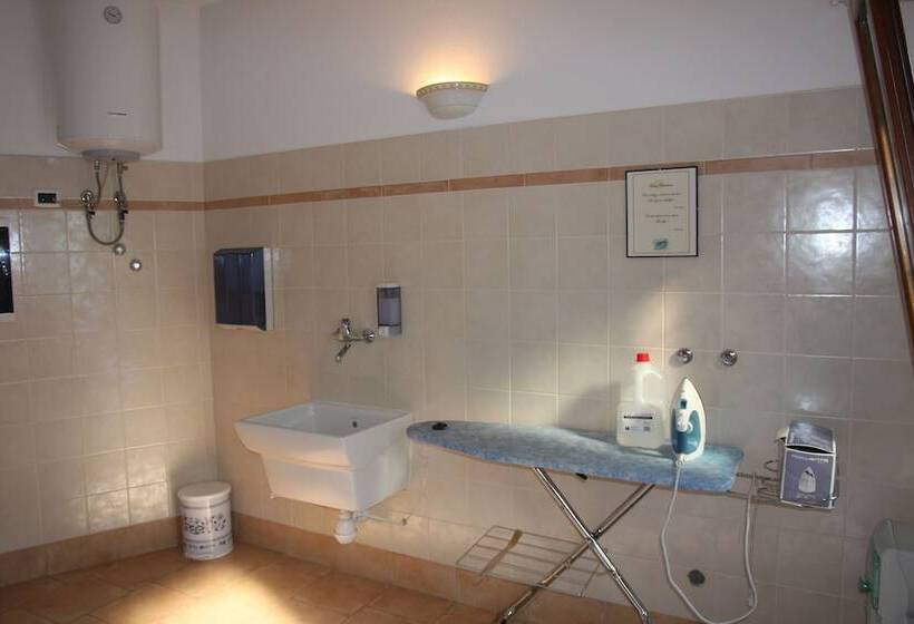 ホテル Luna Residence