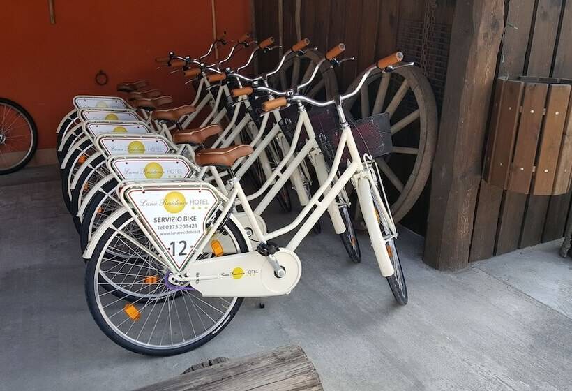 ホテル Luna Residence