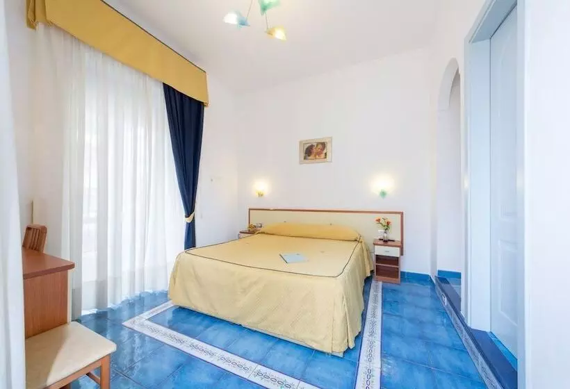هتل Meublè Casa Mannini Rooms