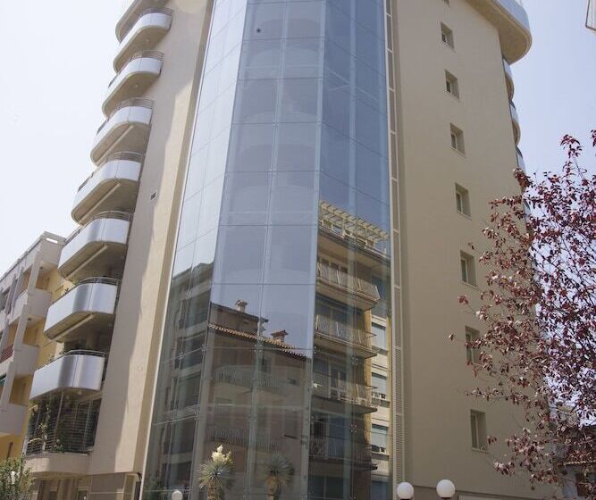 Отель Suite & Spa Mirabel