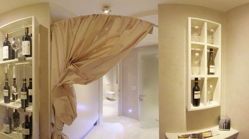 Отель Suite & Spa Mirabel