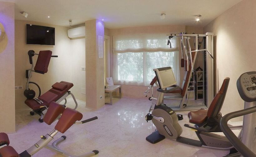 Отель Suite & Spa Mirabel