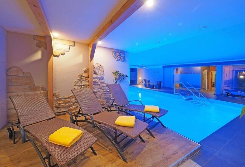 בית מלון כפרי Tyrol