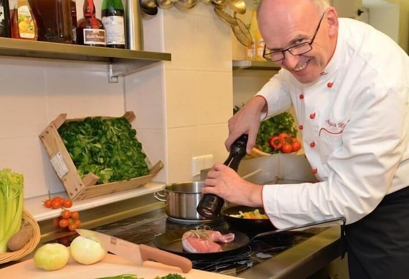 בית מלון כפרי Tyrol