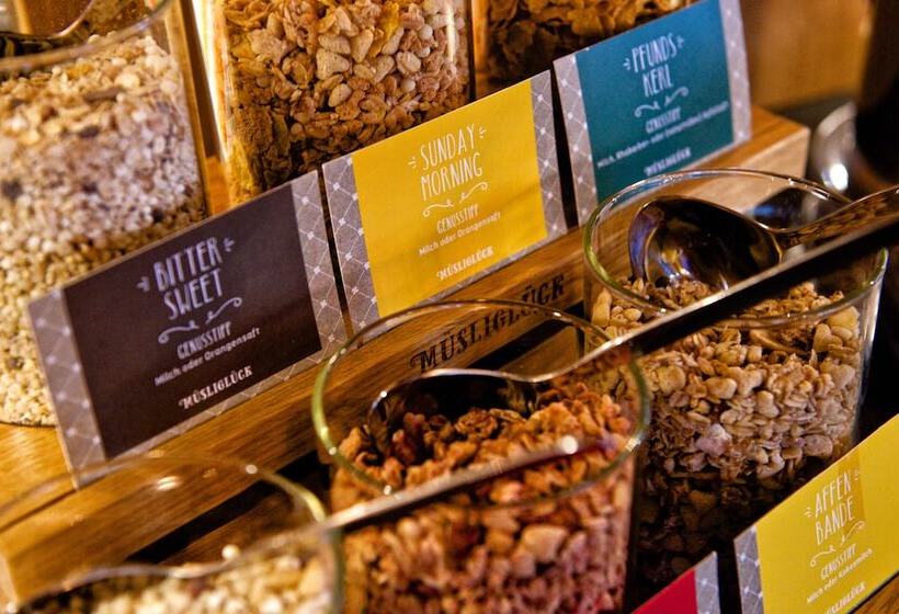 בית מלון כפרי Tyrol