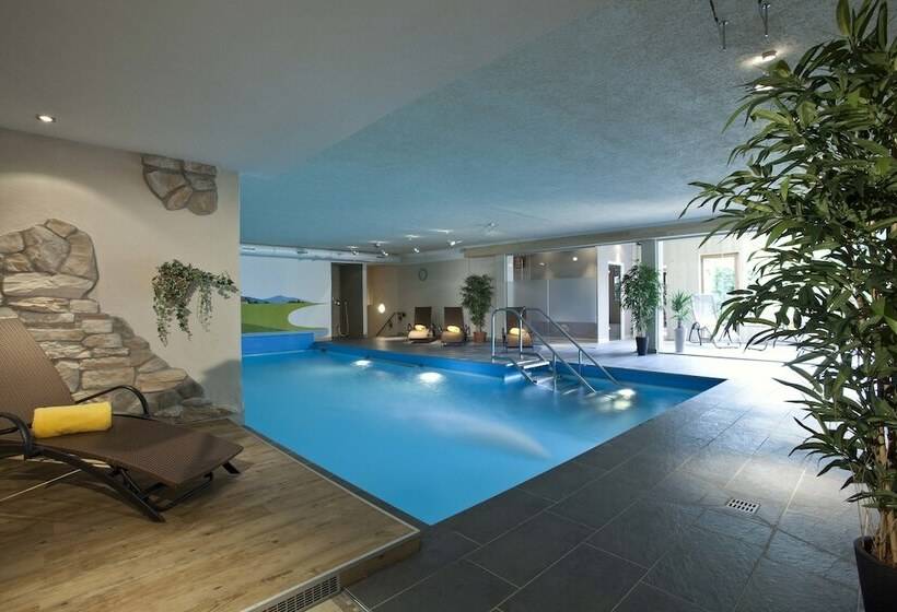 בית מלון כפרי Tyrol