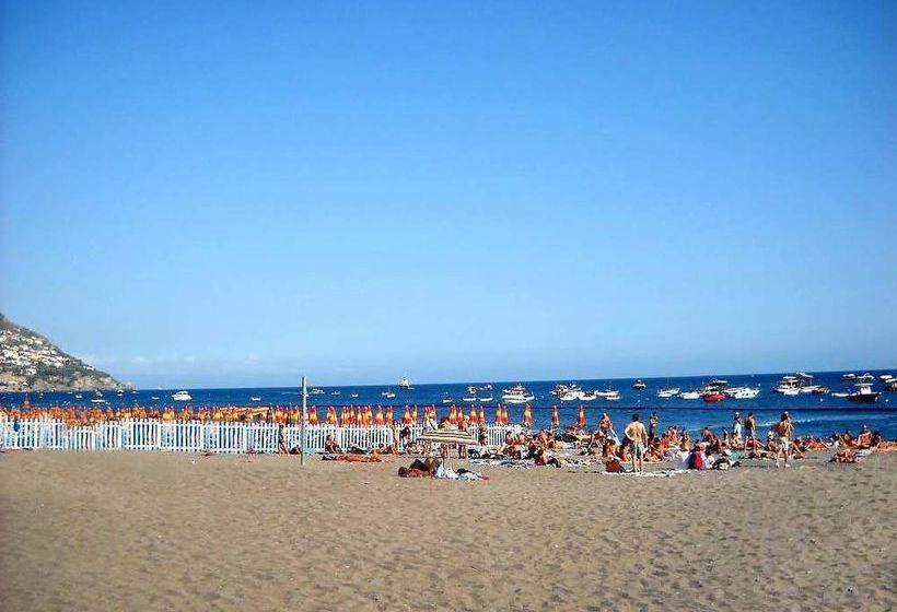 호텔 Villa Costanzo