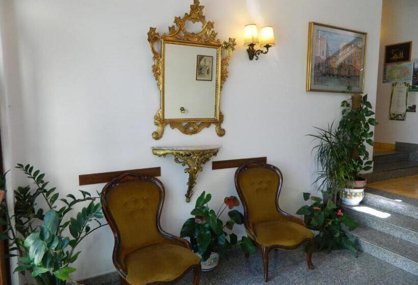 호텔 Villa Hermosa